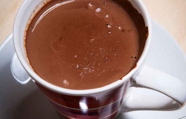 01 – Taza de chocolate caliente